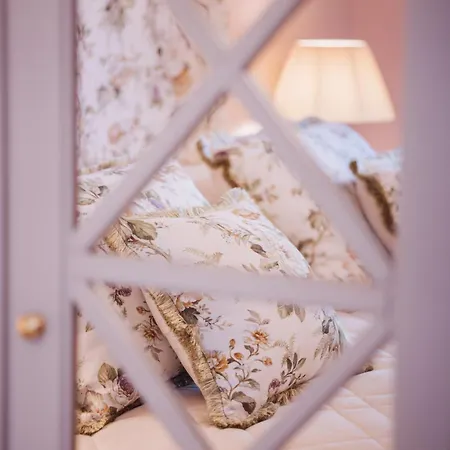 Domus Florum بيت ضيافة