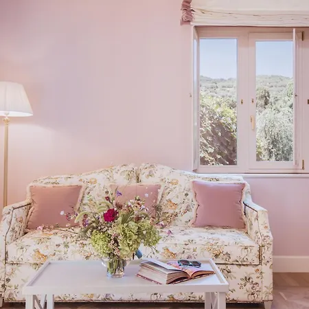 בית הארחה Domus Florum סורנטו