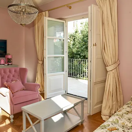 בית הארחה Domus Florum סורנטו