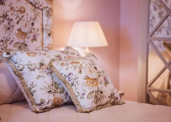 Guest house Domus Florum 4*