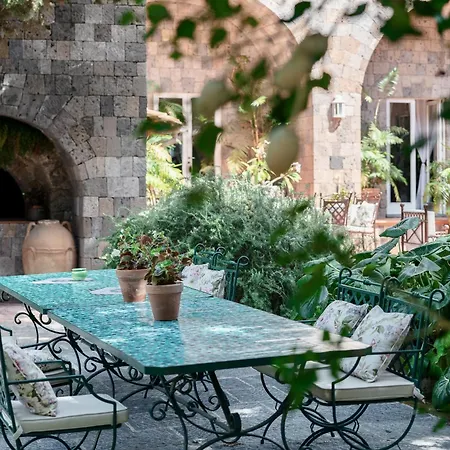 Domus Florum 게스트하우스